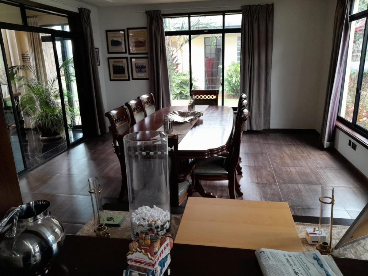 Florances Rest House Nairobi Exterior photo